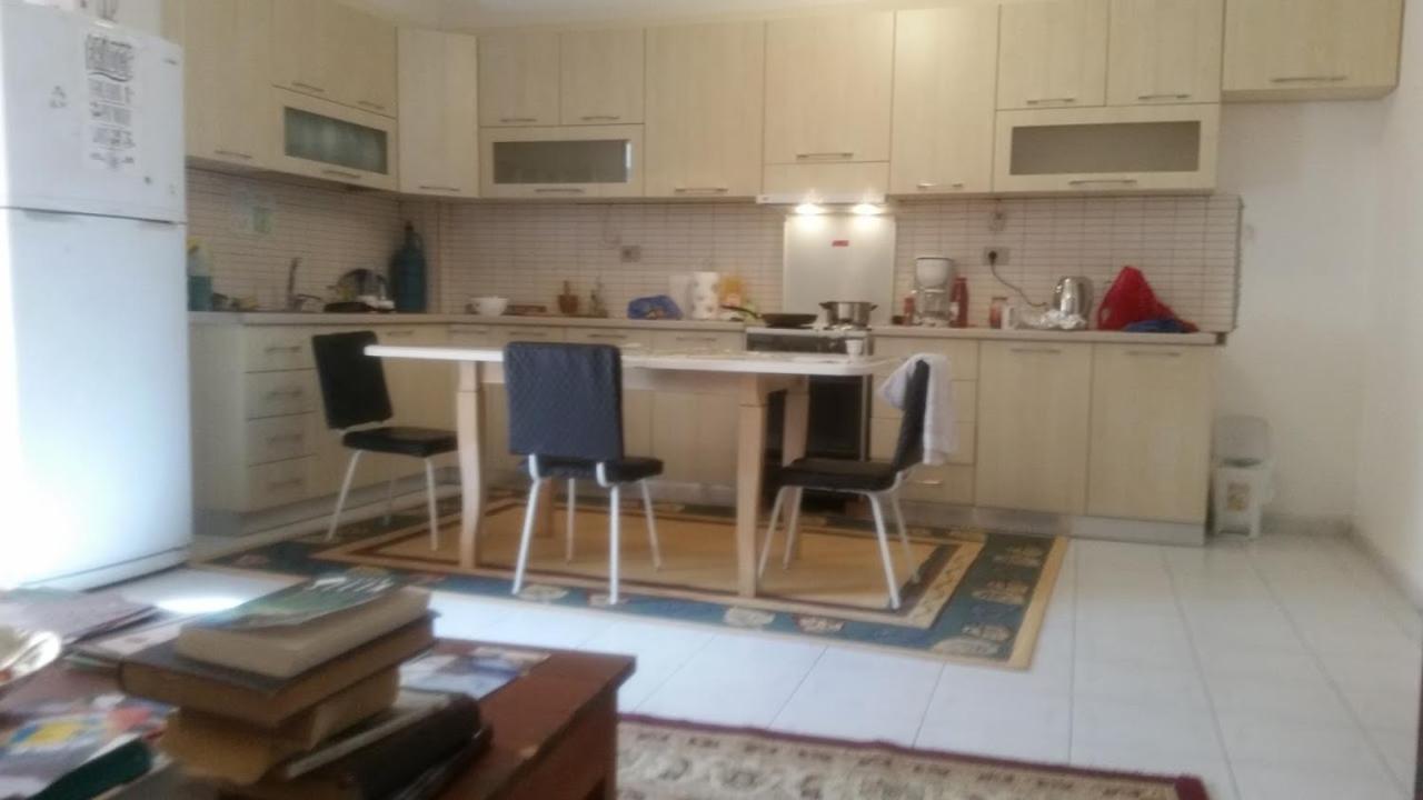 Vlora Backpackers Hostel Esterno foto